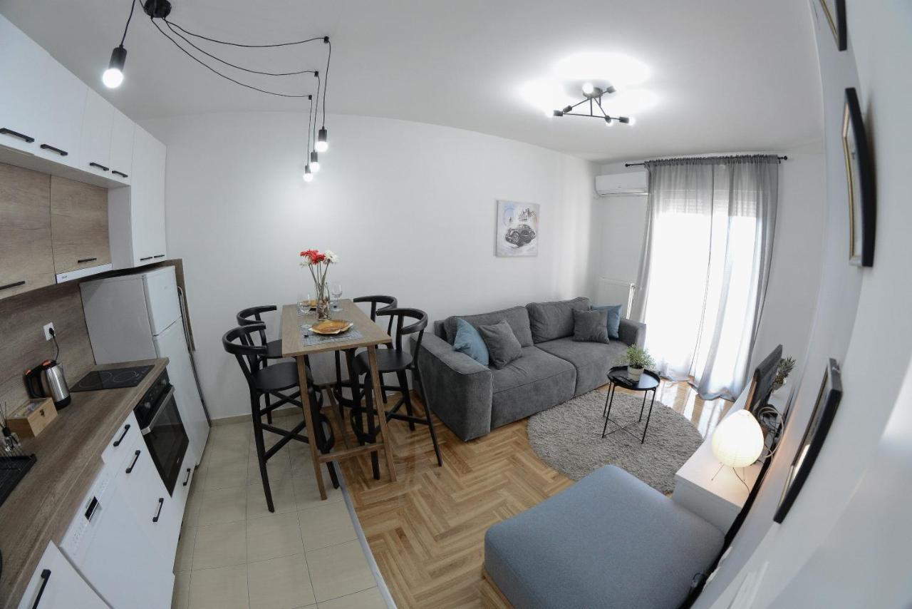 Apartment Dobraya Grey 诺威萨 外观 照片