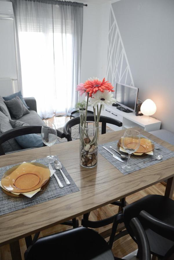Apartment Dobraya Grey 诺威萨 外观 照片