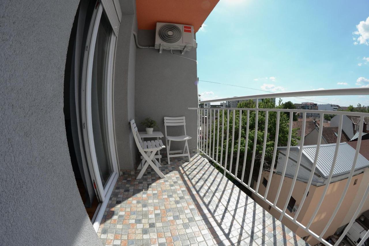 Apartment Dobraya Grey 诺威萨 外观 照片