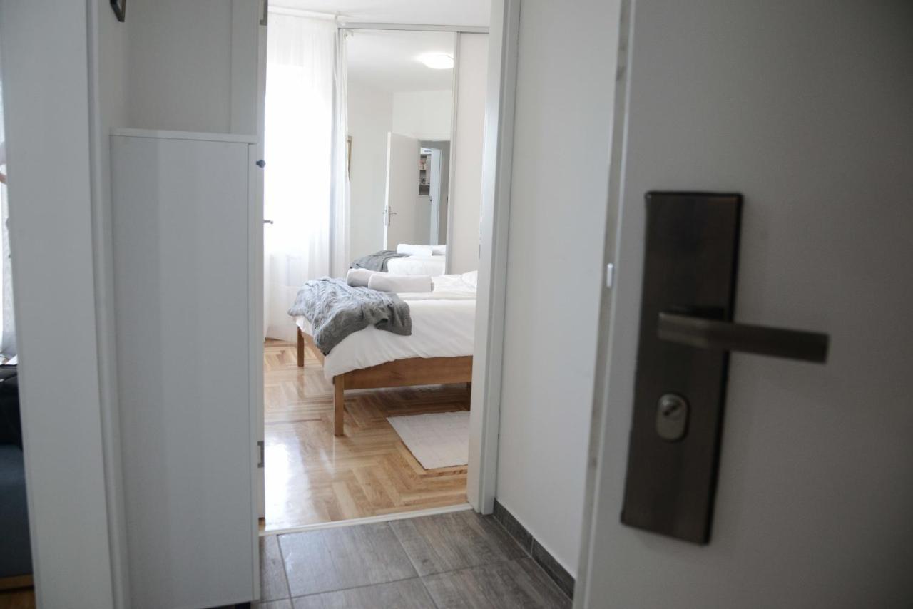 Apartment Dobraya Grey 诺威萨 外观 照片