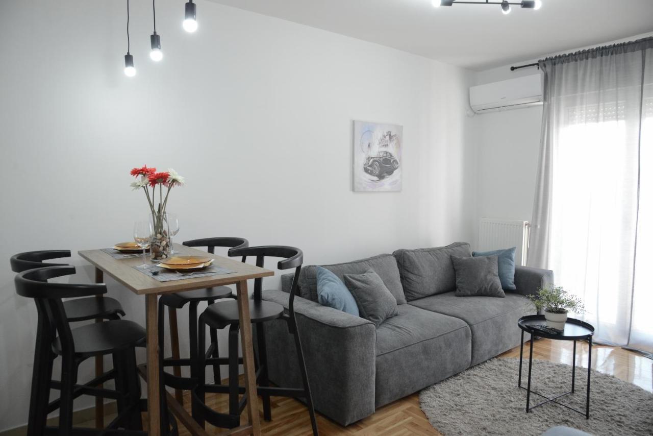 Apartment Dobraya Grey 诺威萨 外观 照片